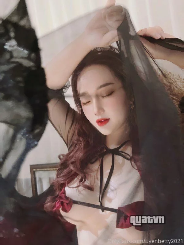 Uyen-Betty-Onlyfans-Leak-115.jpg