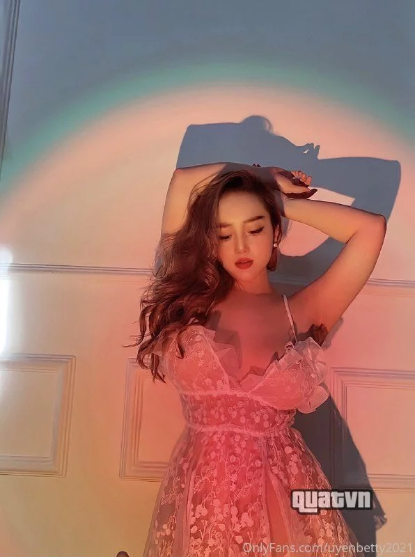 Uyen-Betty-Onlyfans-Leak-4.jpg
